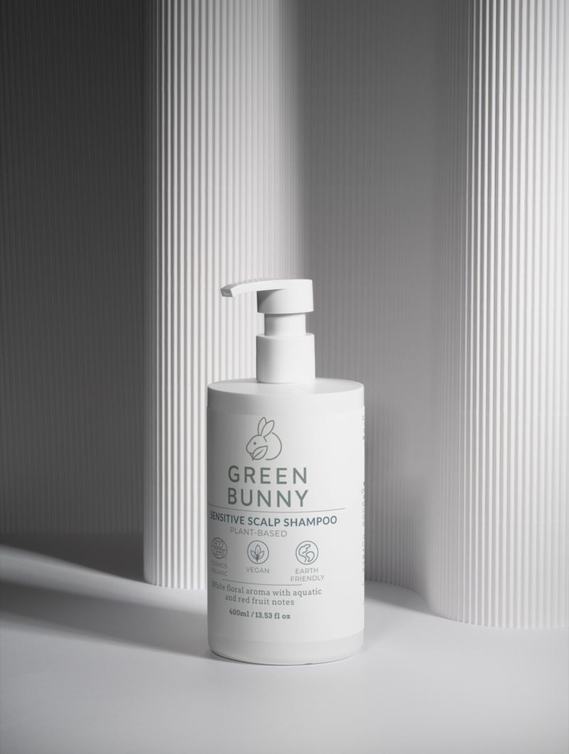 MONUMENTAL WHITE